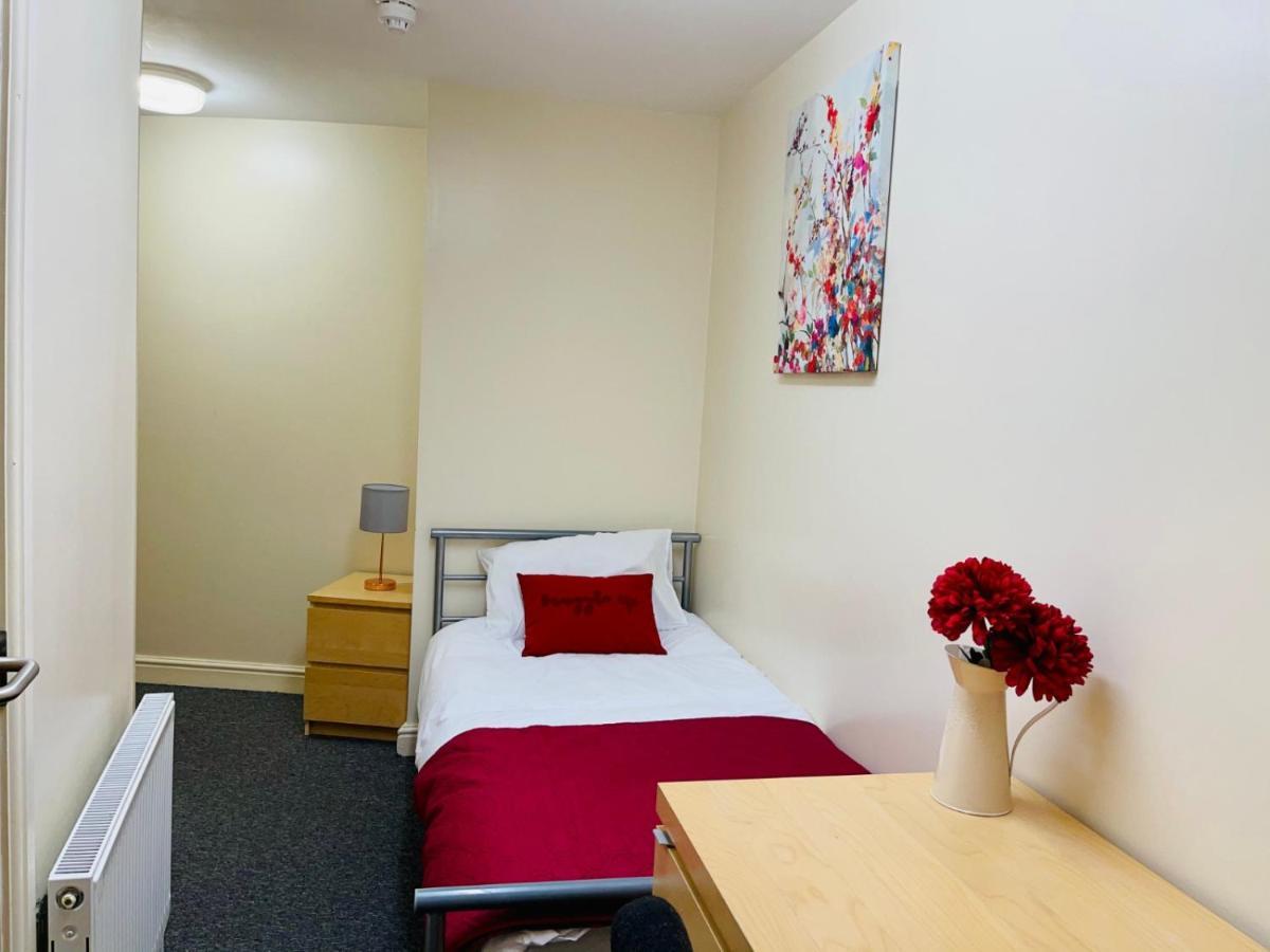 Oyo Sangha House - Short Stays Leicester Eksteriør bilde